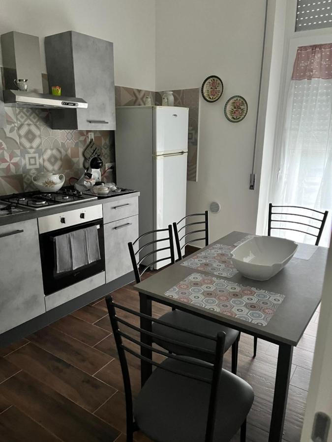 ブリンディジCasa Vacanze "Albachiara"アパートメント エクステリア 写真